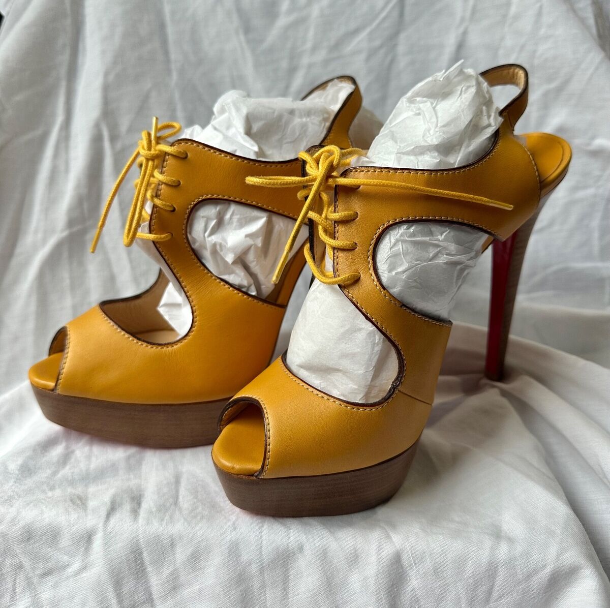 Sandals yellow louboutin latest heels Sandals yellow louboutin latest heels