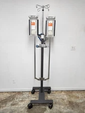 Smiths Medical Dual H-2 Pressure Chamber Level 1 on Rolling Cart w/ IV Pole