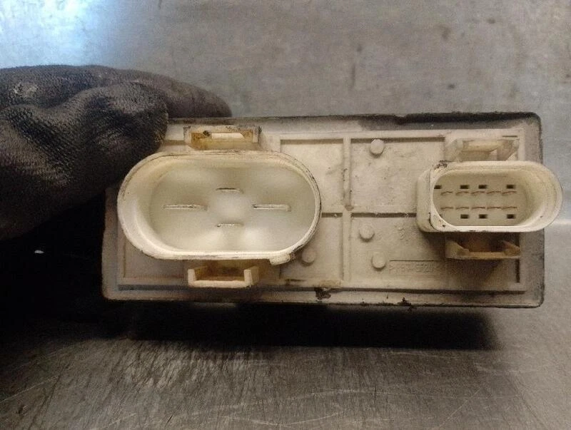 1J0919506H caja de precalentamiento para SEAT INCA (6K9) 1.9 SDI 1995 4859063 - Imagen 2 de 4