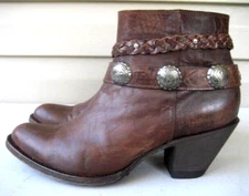 Idyllwind Miranda Lambert Women's 7 B Studded Brown Ankle boot Distressed Leathe
