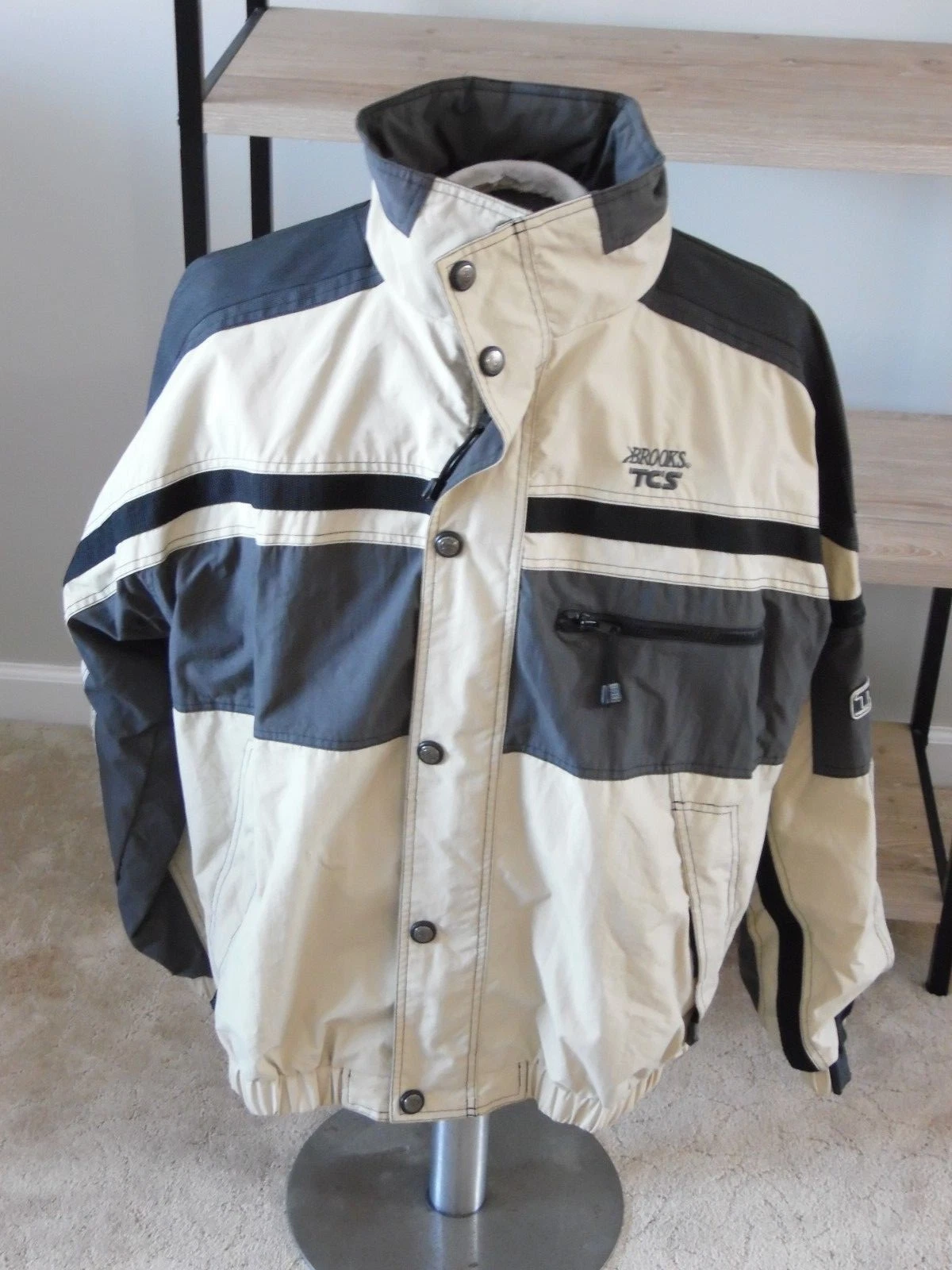 mens Brooks thermal CONTROL SYSTEM Tan/BLACK SKI JACKET Sz Large EUC