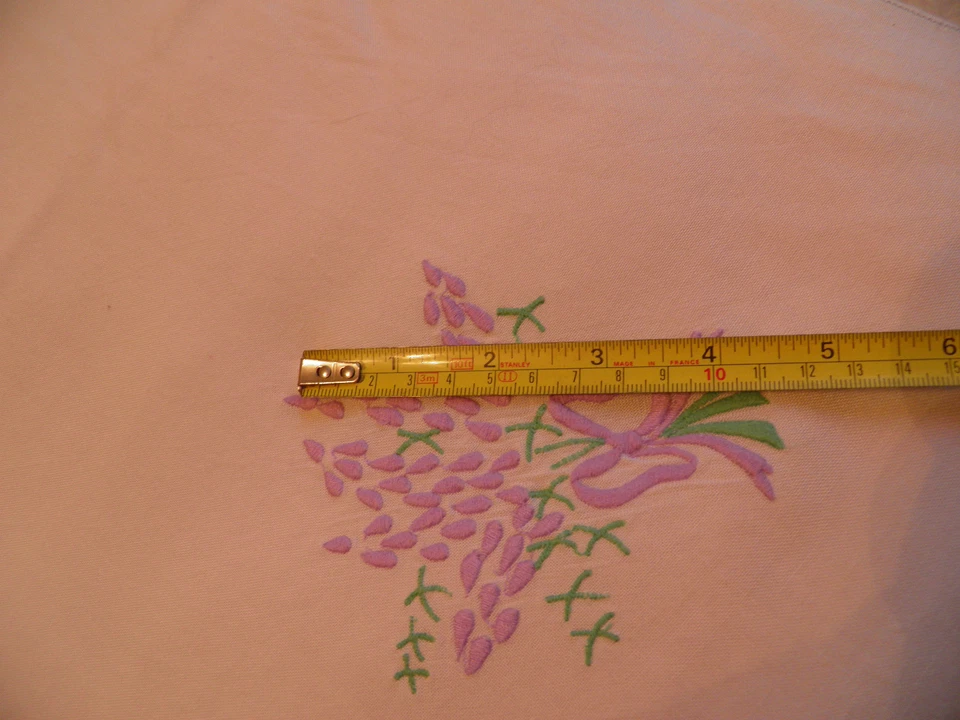 51inch Square Handmade White Linen with Flower Embroidery Tablecloth  - Image 3 of 4