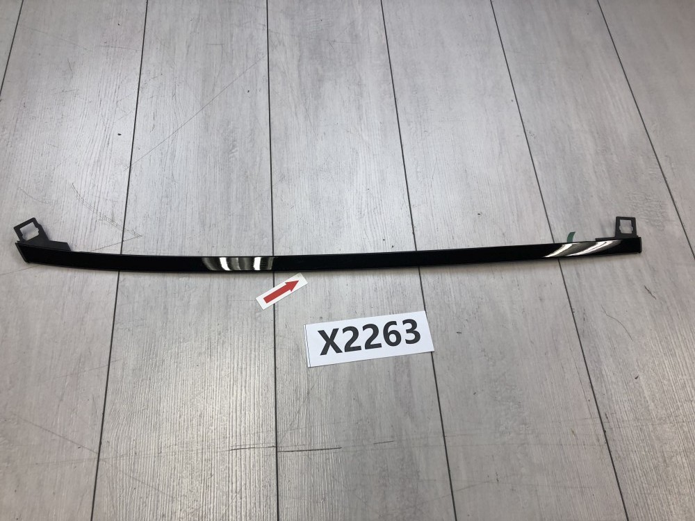 うさ NISSAN TZIERLEISTE TÜRFLÜGEL VORNE RECHTS NEU ORIGINAL 82283-6UA1A