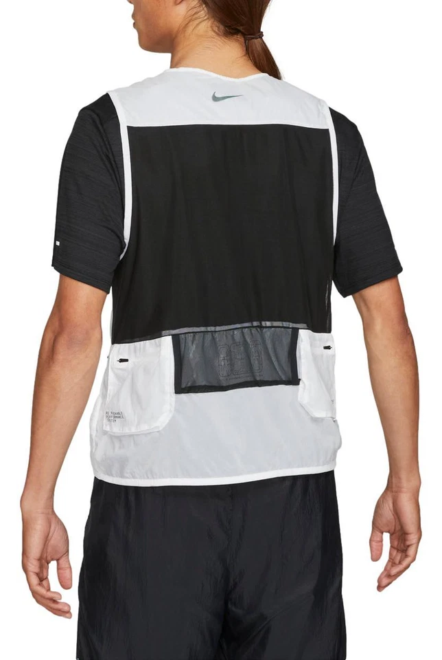 Chaleco para correr Nike Run Division Pinnacle para hombre (blanco) DA1319-100 Foto 2 de 2