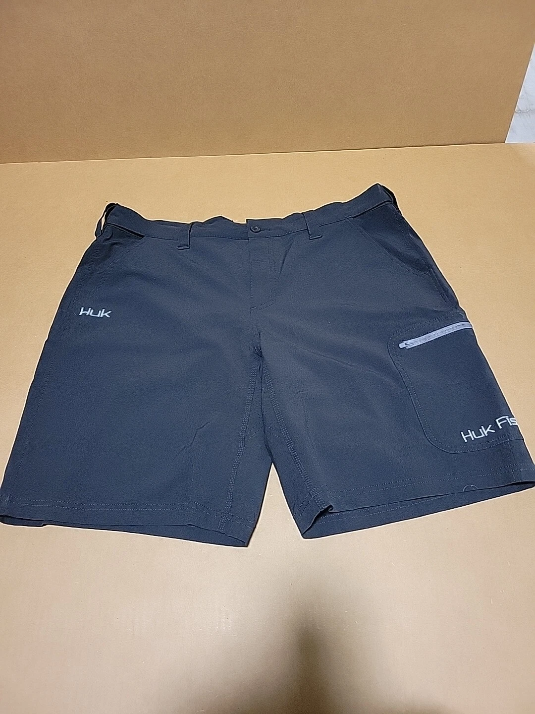 huk fishing shorts xxl new