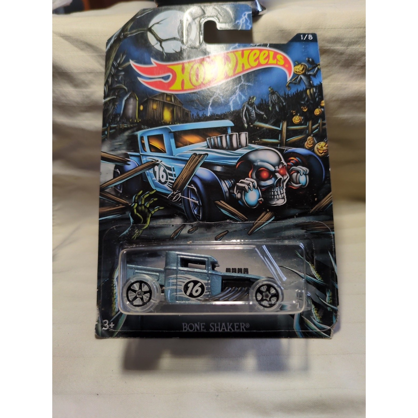 HOT WHEELS 2016 HAPPY HALLOWEEN SERIES #1/8 BONE SHAKER WALMART EXCLUSIVE 1/64
