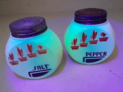VTG Fire-King Vitrock Red Flower Salt And Pepper Shakers Milk Glass Uranium Glow