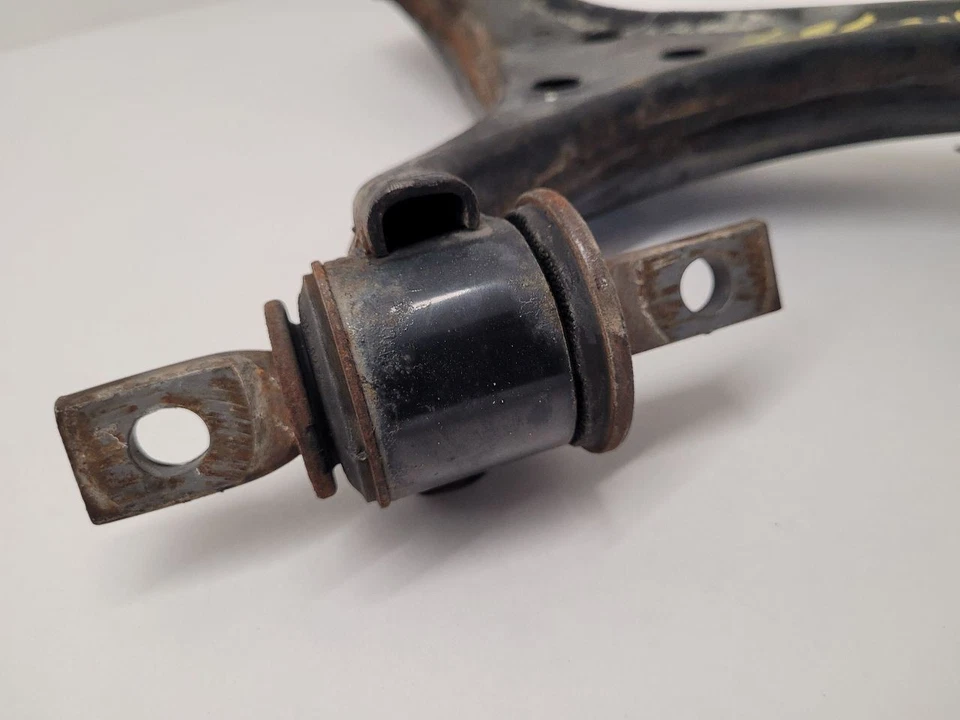 Brazo de control inferior derecho pasajero Honda Accord 2013-2015 delantero derecho Foto 3 de 4