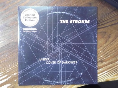 THE STROKES 7'': UNDER COVER OF DARKNESS/YOU'RE SO RIGHT (MUSIKEXPRESS)