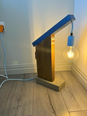 Maßgefertigte handgefertigte Lampe industrielle Materialien