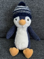 bashful bobble hat penguin