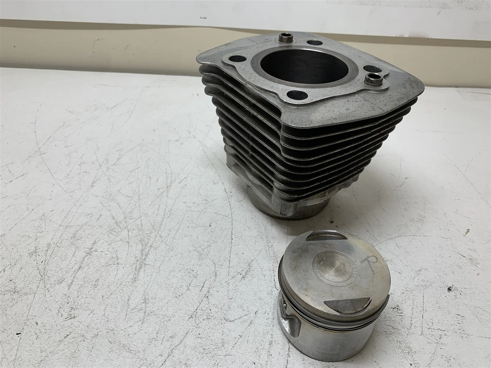  Harley-Davidson Sportster XLH883 1990 cilindro trasero barril y pistón afilado Foto 2 de 4