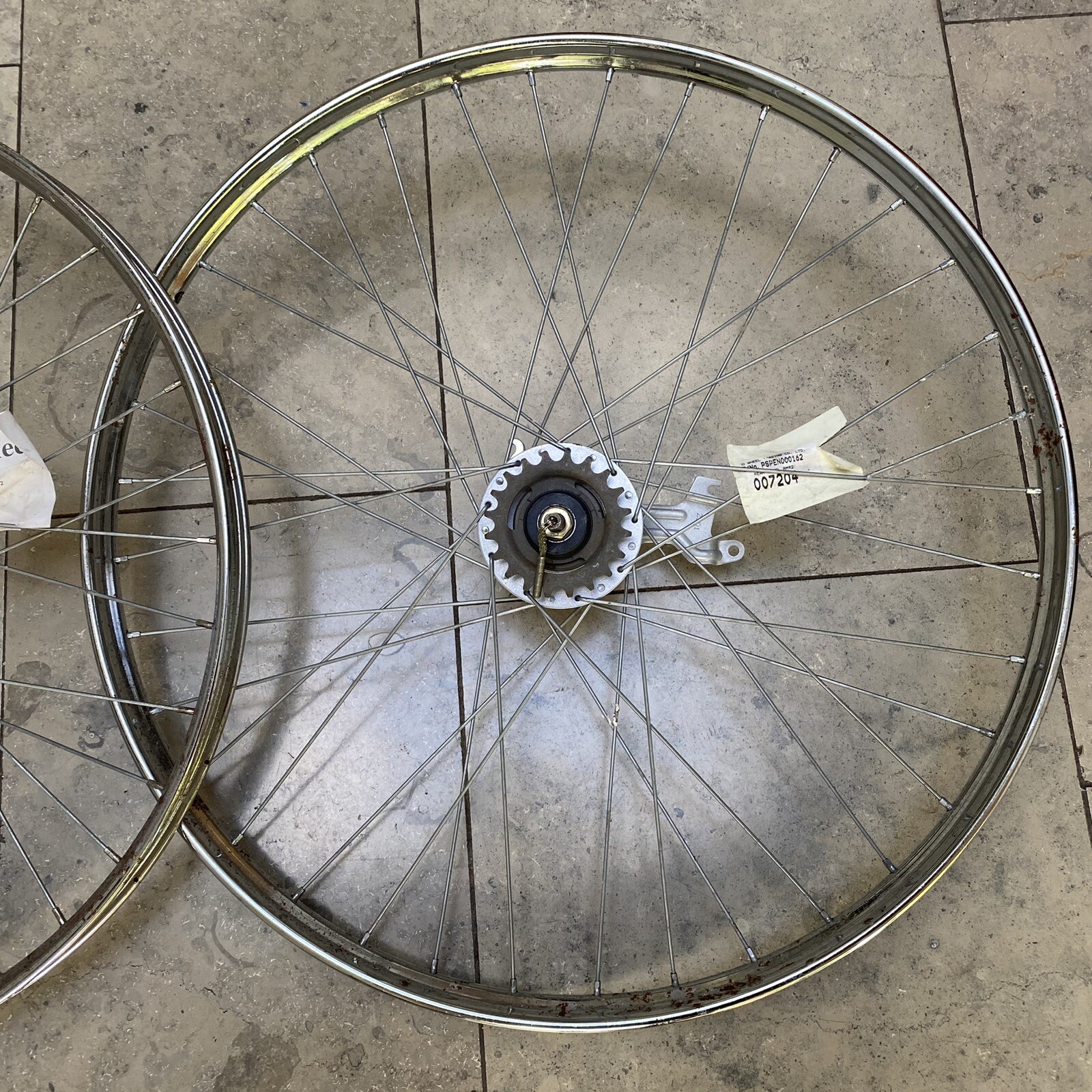 Vintage 36h 26 x 1 1/2 Wheelset Silver Hub Brake Internal Gears Tandem