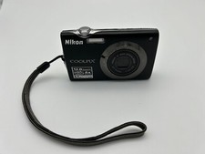 Die superschlanke COOLPIX S3000 mit 4fach Wei...