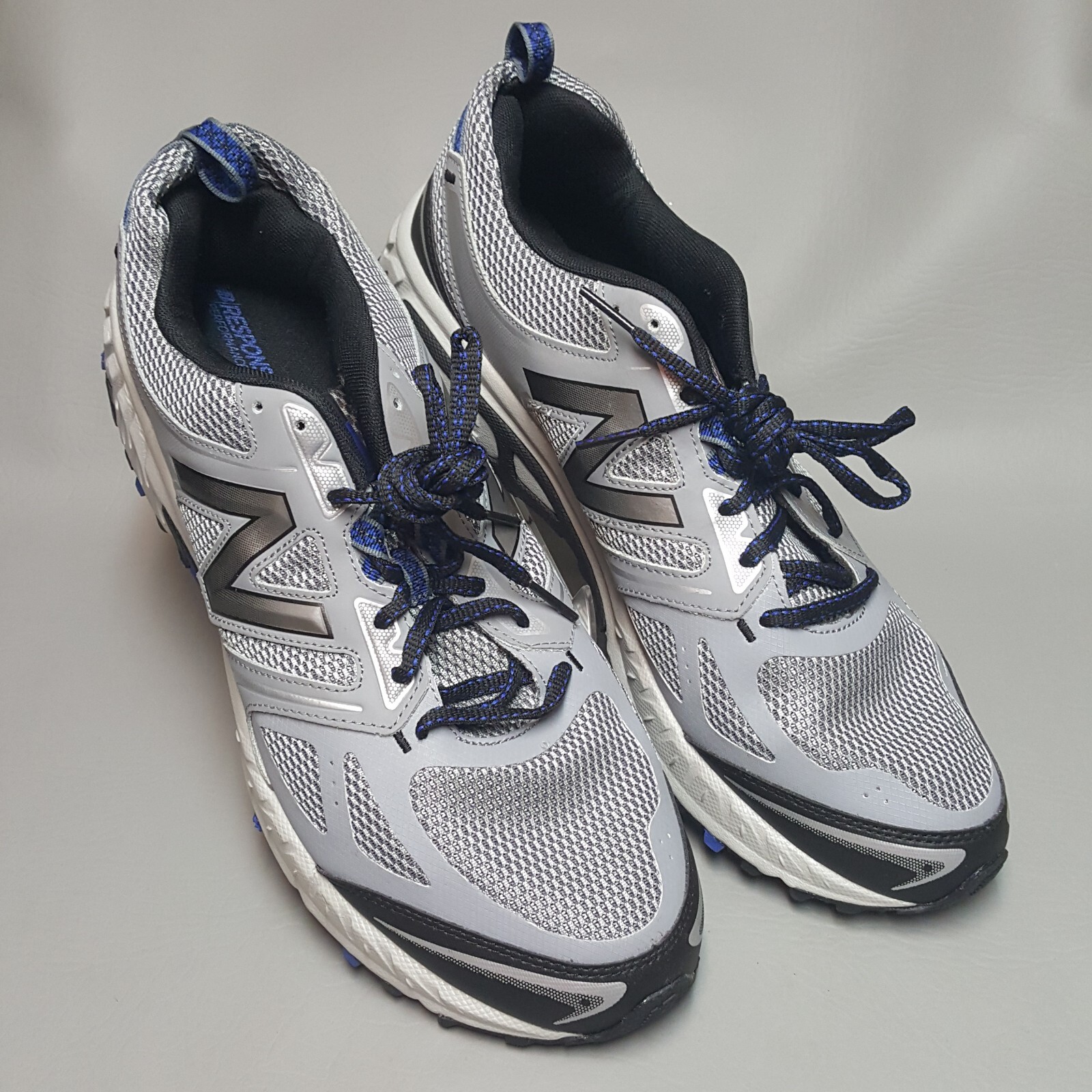 New Balance Mens Trail Running Shoes 