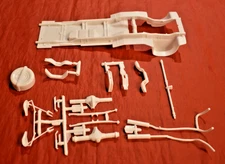 MPC 1978 Dodge D100 Pickup Chassis 1/25