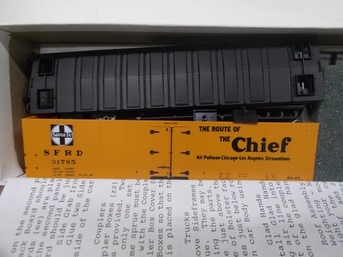 MODELO INTERMOUNTAIN / LONGS ~ COCHE FRIGORÍFICO SANTA FE (JEFE) # 31785 ~ KIT ~ ESCALA HO | Zustand: New