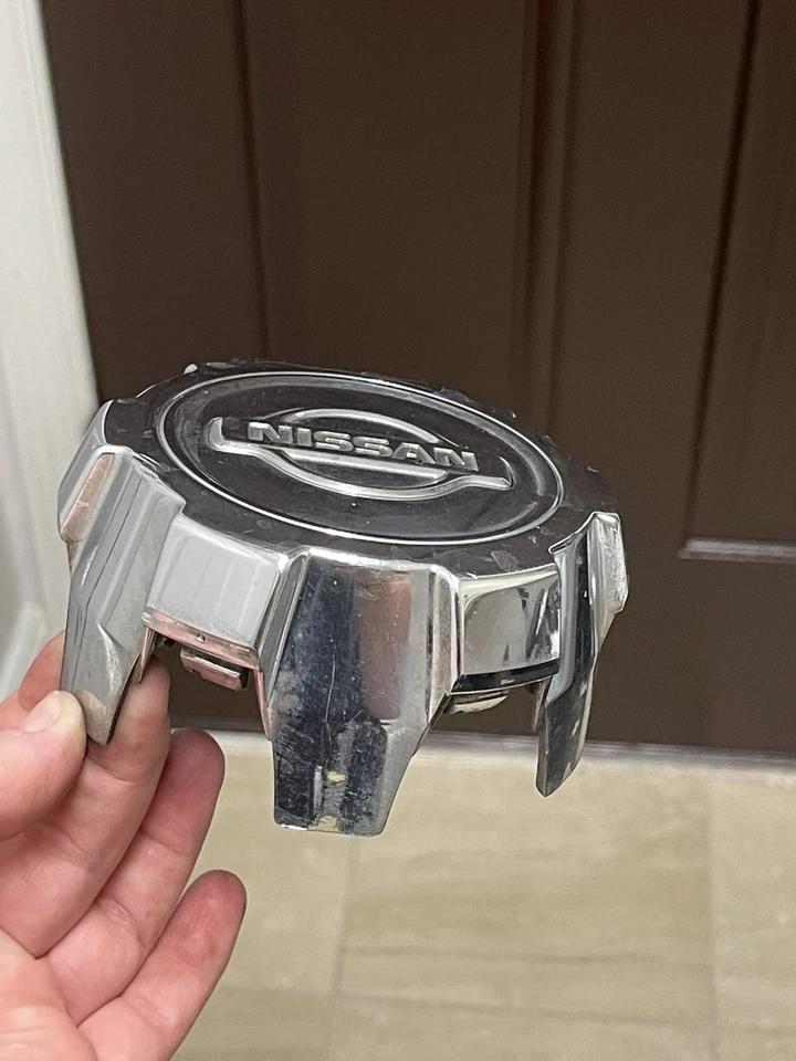 (1) Tapa central de rueda cromada Nissan Pathfinder 1999 2000 OEM 40315-2W320 Foto 3 de 4
