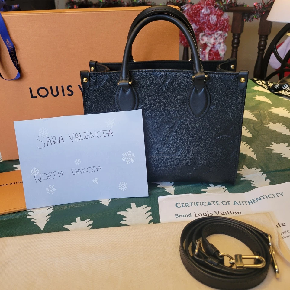 Bolso Louis Vuitton LV On the Go PM 2 vías Empreinte negro/beige Foto 2 de 4