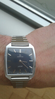 Montre Certina 23-30 Jubilé Vintage Années 60 - Grand Carré, Mécanique Manuelle, NOS