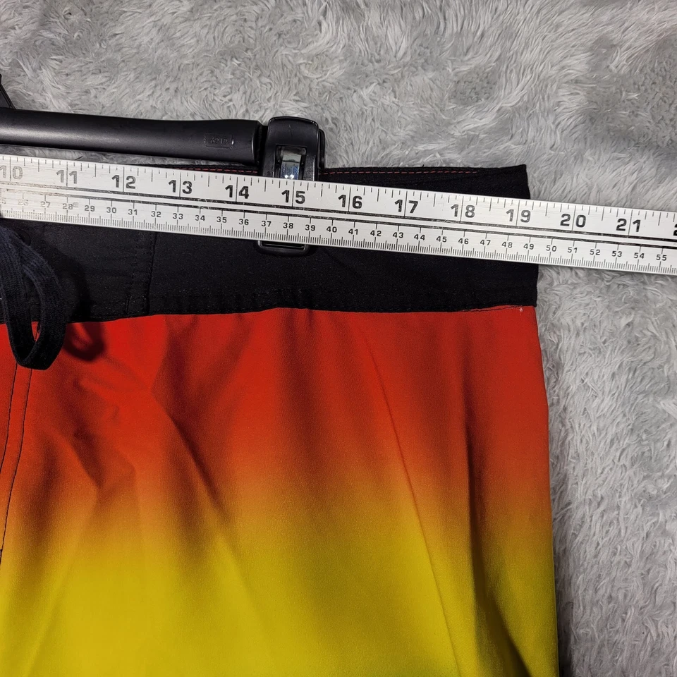 Burnside Board Shorts Para Hombre 38 Bañador Traje De Baño Rojo Verde Ombre 38x10 Foto 3 de 4