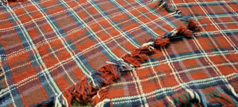 Vintage Tartan 8 Placemats and 1 Tablecloth 46x70", Red Blue