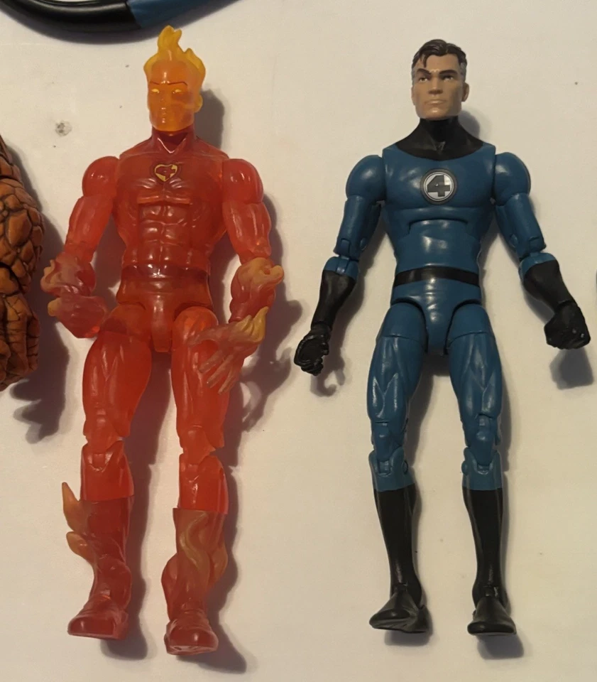 Marvel Legends Fantastic Four Lot - The Thing Mr. Fantastic Sue 6” Loose Figures - Image 3 of 4