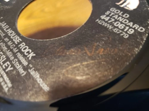 1977 VG Elvis Presley – Jailhouse Rock / Treat Me Nice 45 signed with black pen