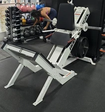 Body Masters Super Seated Leg Press Le 411