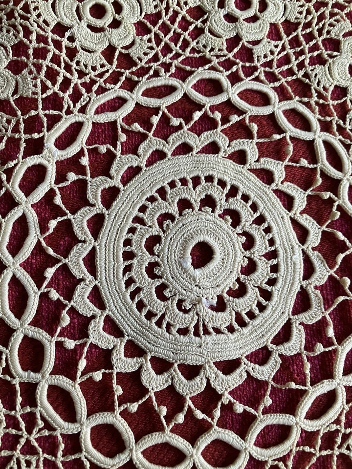 Napperon ancien en dentelle écrue (réf. T) - Photo 2/4