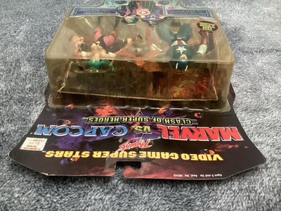 Toy Biz Marvel Vs. Capcom 1999 Captain America VS Morrigan 5