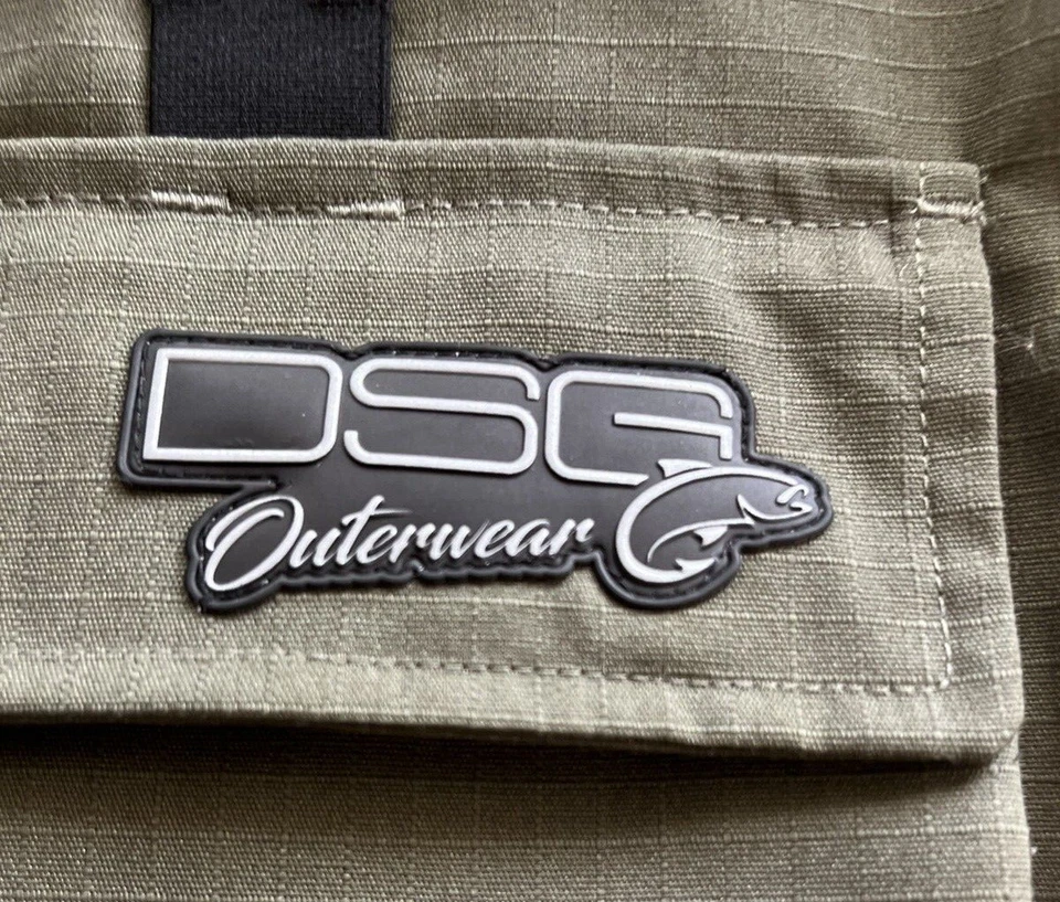 DSG (DOING SOMETHING GREAT) GREEN SHOOTING VEST WITH PARTIAL MESH ON THE BACK - Image 4 of 4