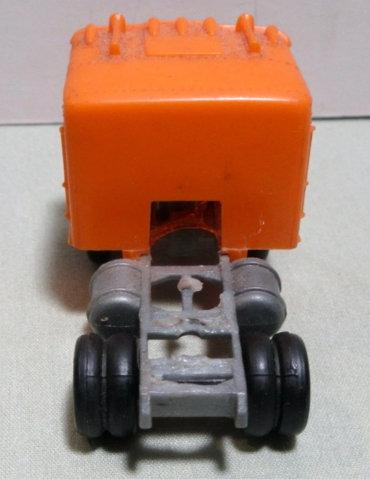 Tyco Stake Type Semi With Transformer & Extra Trailer 1/87 Scale - Image 4 of 4