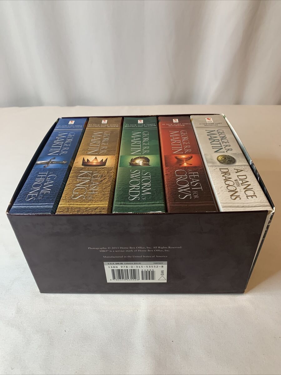 George RR Martin's A Game of Thrones 5-Book Boxed Set (Song of Ice and Fire  Series) (A Song of Ice and Fire)