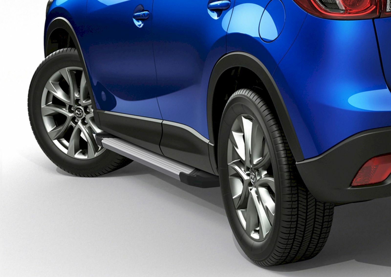 Marche pieds en aluminium RIVAL de haute qualité conçu pour moderniser votre Mazda CX-5 2011