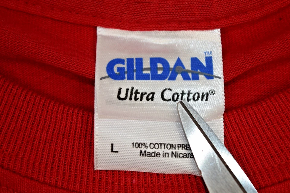 Camiseta Vintage Gildan Talla L 2010s Cuerpo de Marines Security Force Company Cuba Foto 4 de 4