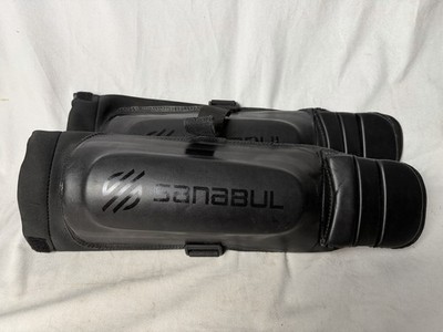 SZ S/M Sanabul Essential Sleeve Kickboxing Shin Guards MMA Shin Guards Muay Thai