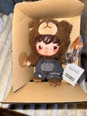 Popmart Hirono Living Wild-Fight for Joy Plush Doll 1 Set  Aus Mailand