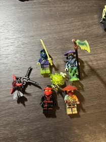 LEGO NINJAGO: Ronin R.E.X. (70735) Missing some pieces