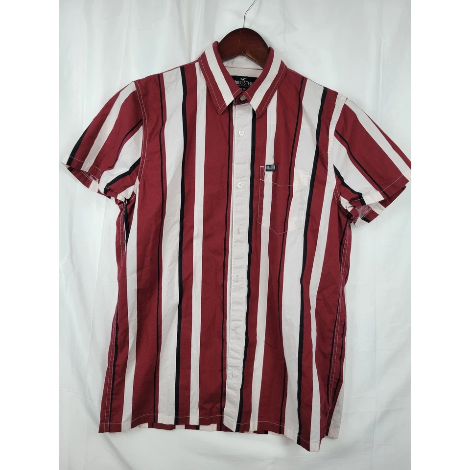 Camisa Hollister California Epic Flex elástica a rayas rojas manga corta con botones Foto 2 de 4