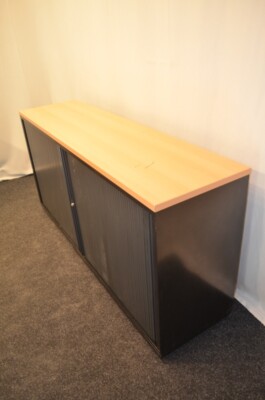 Sideboard 2OH, Bucheablageplatte, schwarzer Corpus, 2x Lamellent, gebrauchte Bür