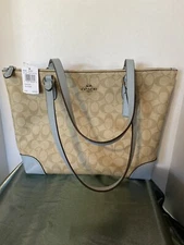 Coach Purse Beige And Light Blue