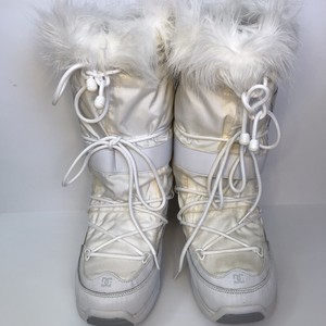 dc chalet boots