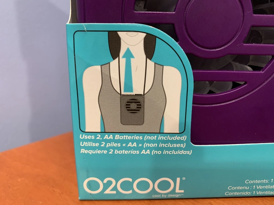 Ventilador de collar O2COOL Deluxe púrpura | Nuevo ventilador portátil alimentado por batería Foto 3 de 4