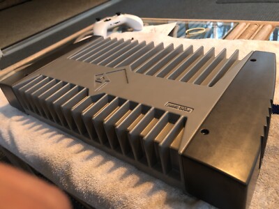 ロックフォード　punch360.6 6ch rockford fosgate amplifier 360.6 complete with end caps 6