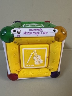 Munchkin Mozart Magic Cube Musical Toy Baby Learning Classical Music Tested