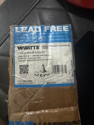 Watts LF25AUB-S-DU-Z3 Double Union Brass Water Pressure Reducing Valve 1 1/4 in