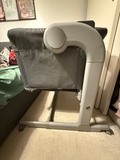 Chicco Next2Me Bedside Crib with  Sheet and Mattress