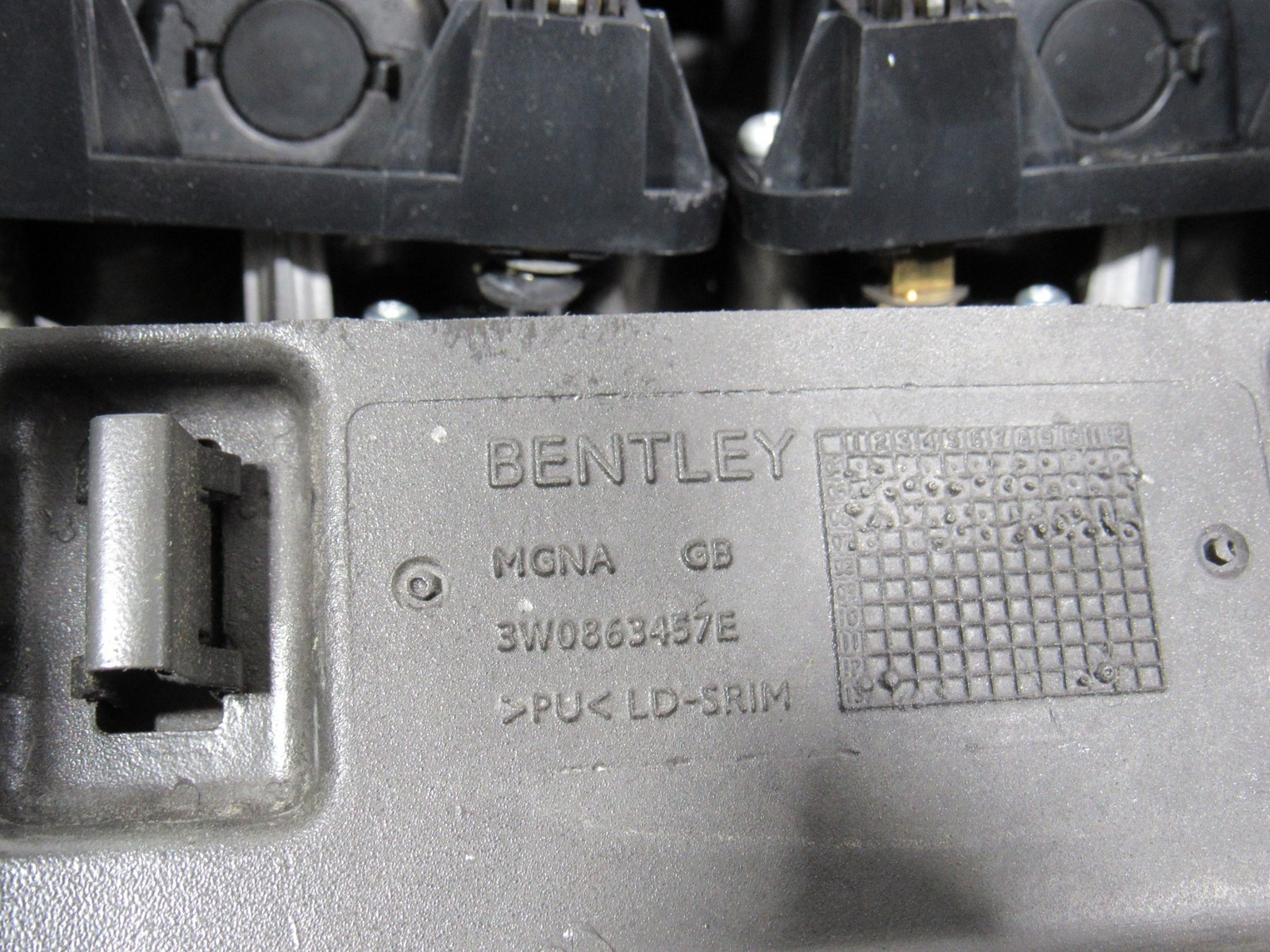 12-18 Bentley Continental GT 2015 Center Console Air Vent Cover Trim Panel ;:A
