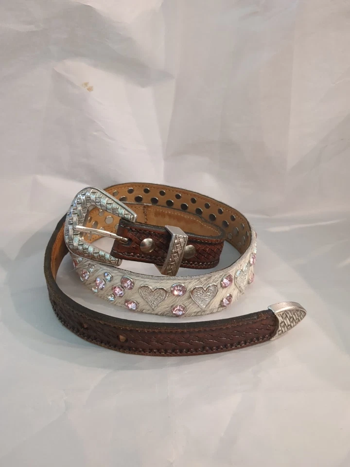 Cinturón de cuero plateado con corazones de estrás de piel de vaca para niñas talla 32 Foto 2 de 4
